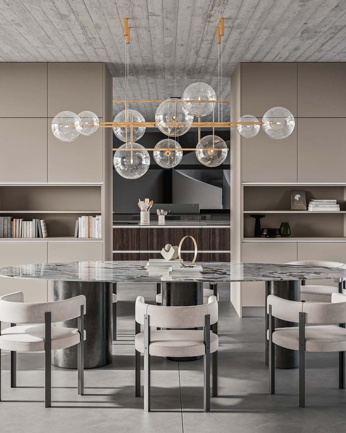Agencement intérieur sur mesure : colonnes et bibliothèque